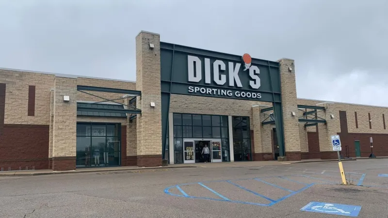 Members of Glenville H.S. football team accused of stealing from Dick's Sporting Goods