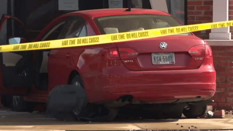 Car crashed through front door of building in East Columbus on Tuesday morning