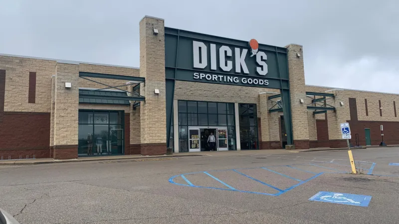 'Disappointing' video shows alleged Grove City theft involving Glenville players