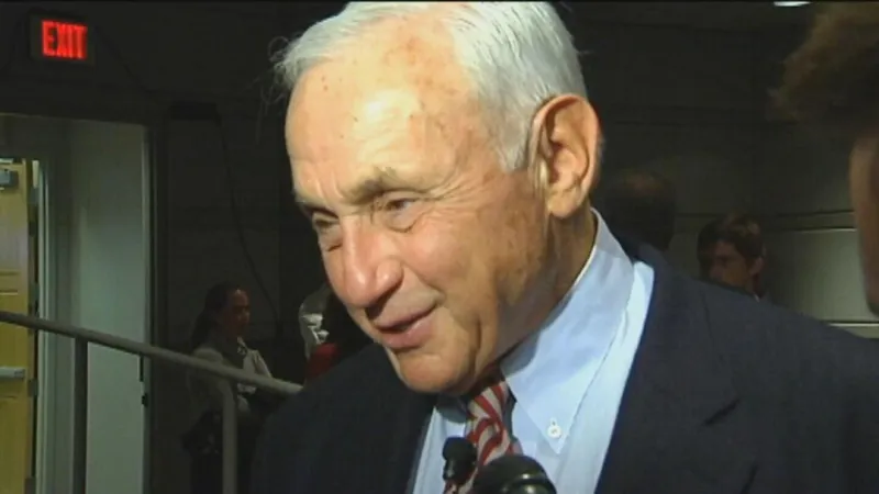 Les Wexner steps down as chairman of Ohio State Wexner Medical Center board