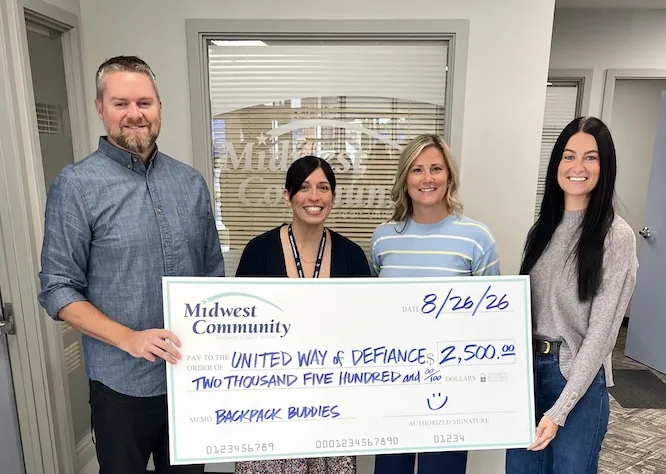Midwest Community Federal Credit Union Donates $2,500 to United Way of Defiance County