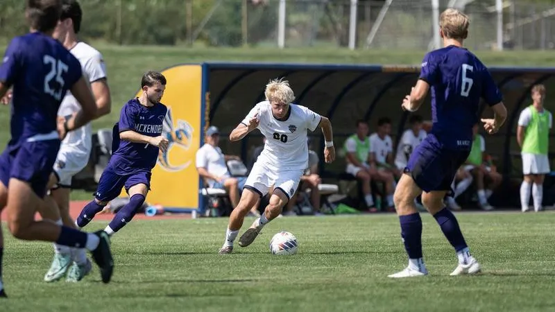 Yellow Jackets fall on hot afternoon at home
