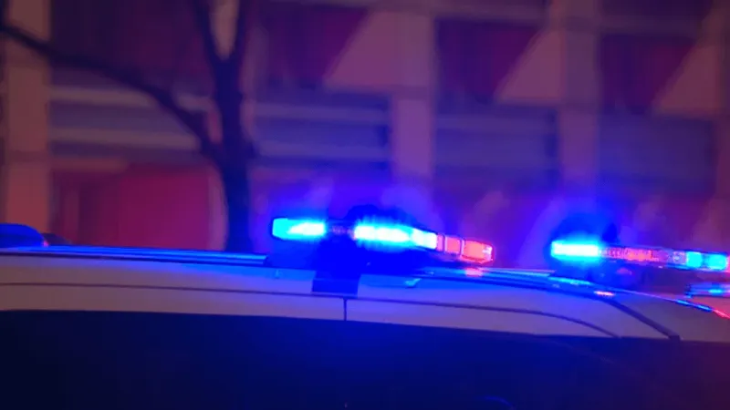 Columbus police investigate after walk-in gunshot victim arrives at hospital