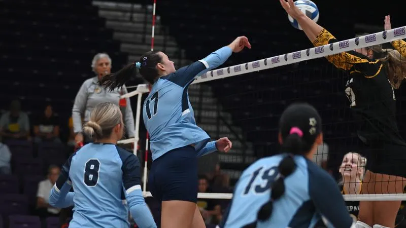 Volleyball swept on day one of the Mount Union Invitational