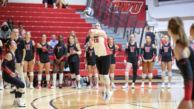 Volleyball Drops Doubleheader in Wittenberg Fall Classic