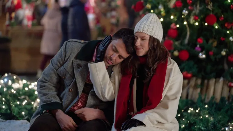 Hallmark Channel sets premiere dates for three new 'Countdown to Christmas' movies