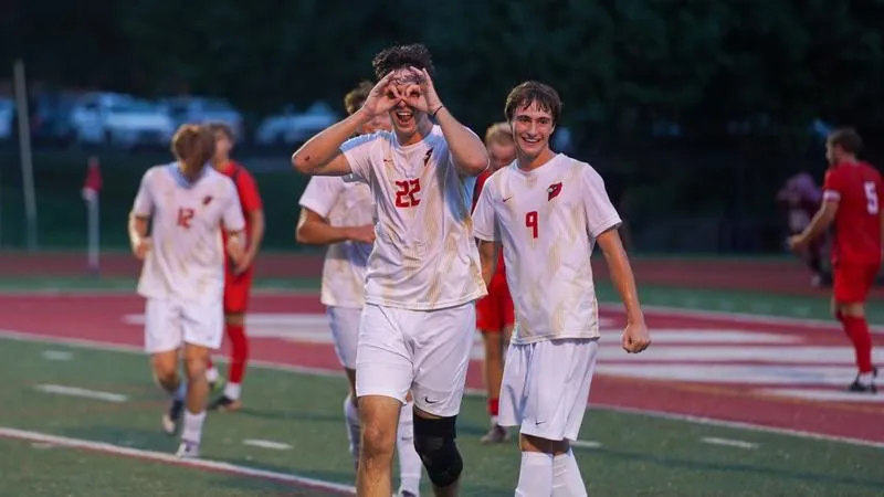 Men's soccer battles weather, wins over OWU