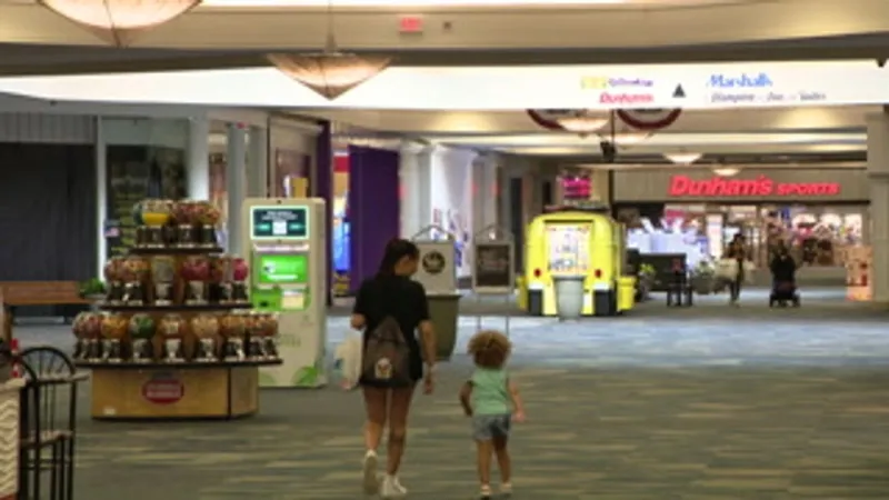 Fall at the Mall event offers crafts, classic cars and back-to-school shopping