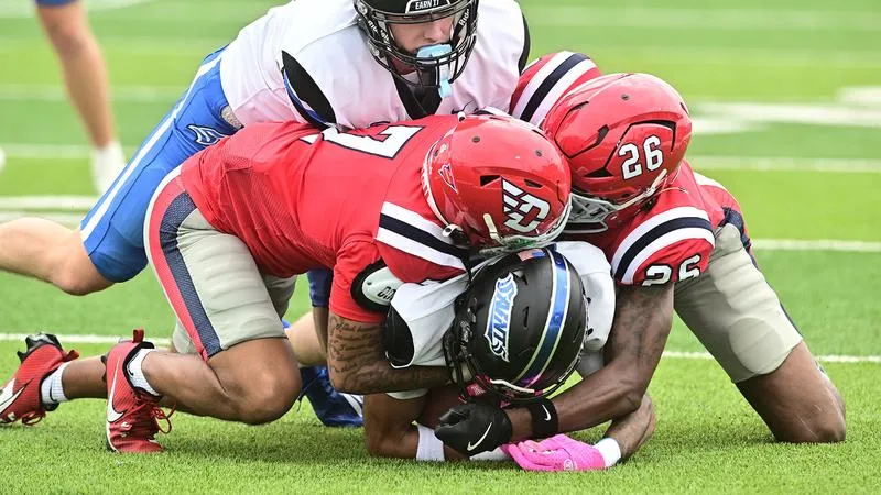 Dayton Defeats Thomas More Saturday, 30-7