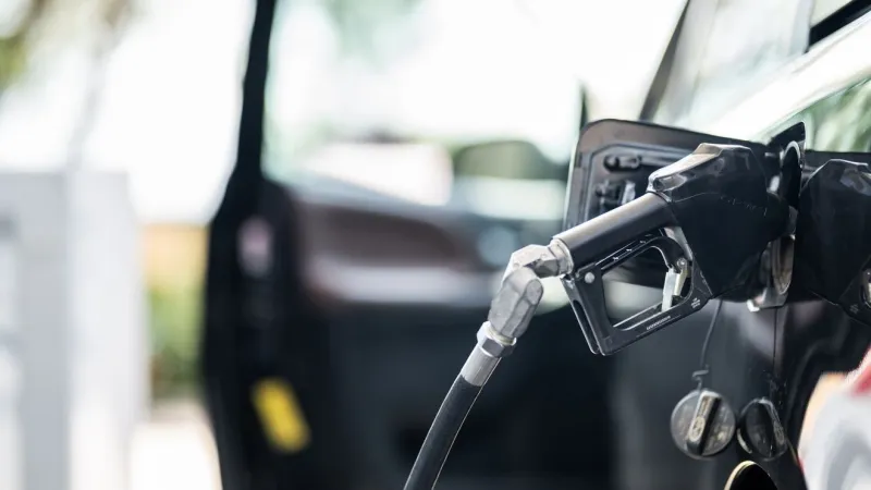Gas prices have risen 27.3 cents in the last week, average $4.21 to start the work week