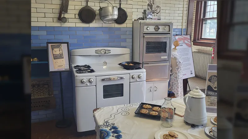 Hoyt Arts Center Offers Free Admission to Period House