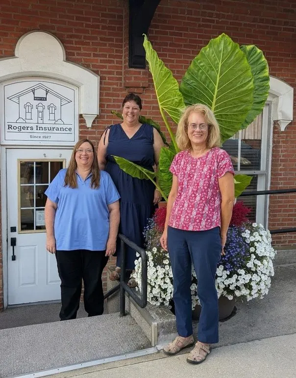 Keep Hardin County Beautiful Awards Beautiful Business Award to Rogers Nationwide Insurance Company