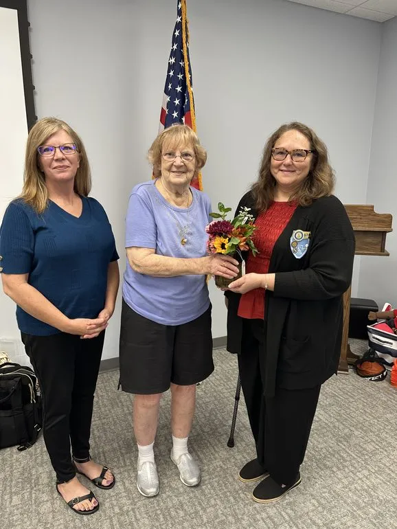 Kenton-Hardin County Soroptimists Hold September Meeting
