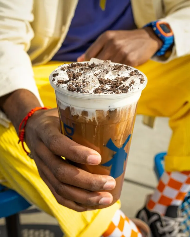 Burger chain closes another Columbus-area eatery; To be replaced by Dutch Bros.