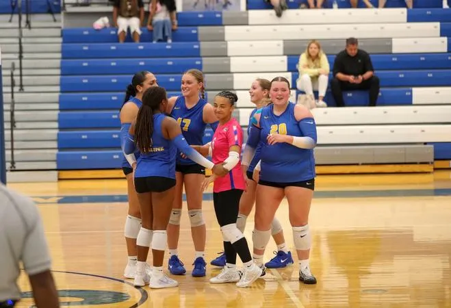 Arrows Open Conference Play with 3-0 Loss