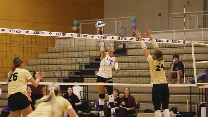 Volleyball: Owls fall to Cardinals in four sets