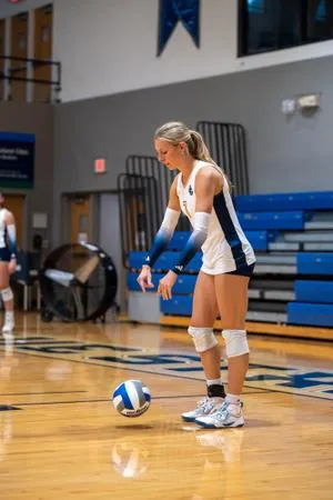 Blue Streaks Tame Cougars in Tuesday Evening Victory