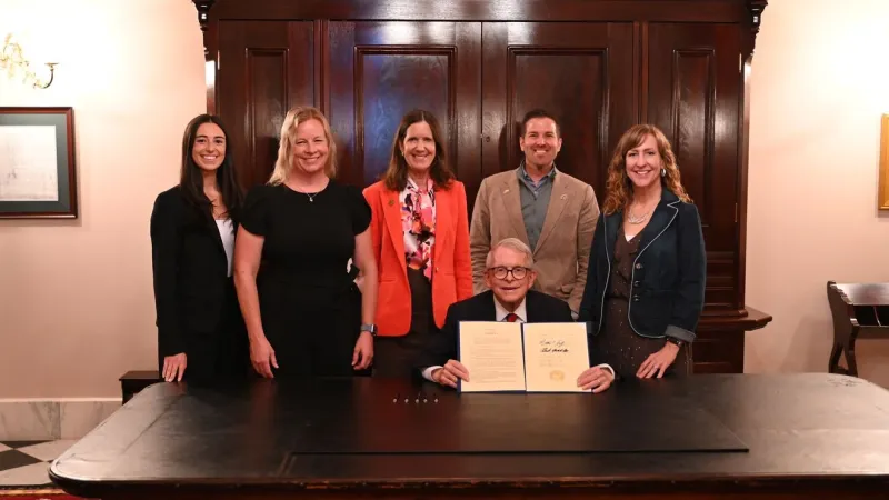 DeWine signs Ohio bill allowing intranasal epinephrine spray for school allergies