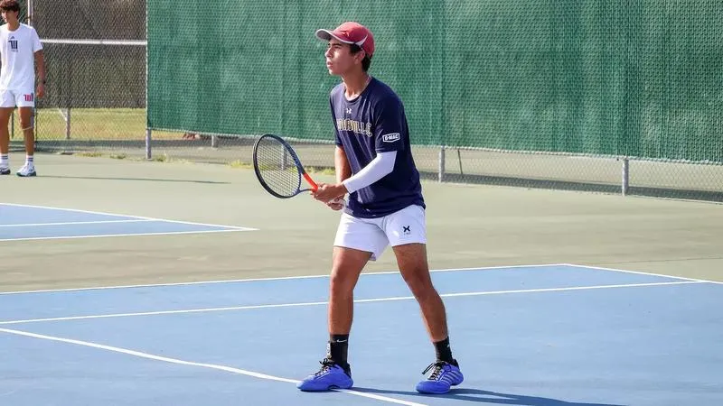 Yellow Jackets sweep Tigers for first win