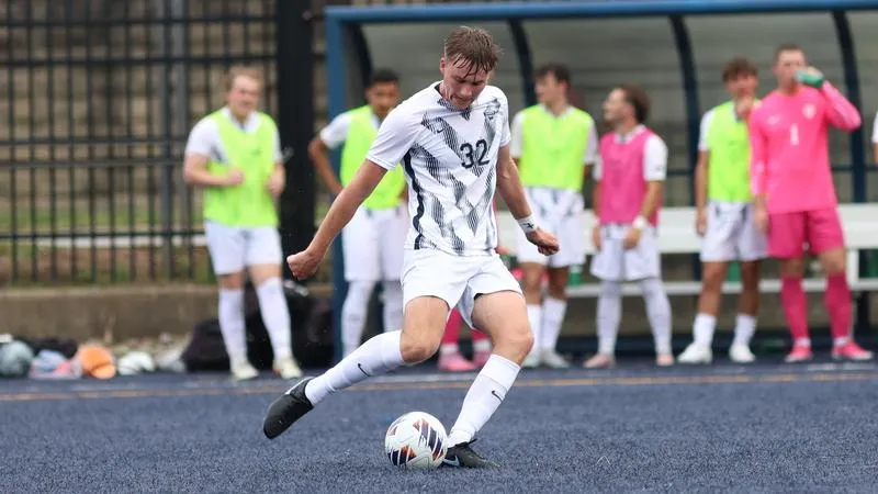 Kenyon blanks Men's Soccer