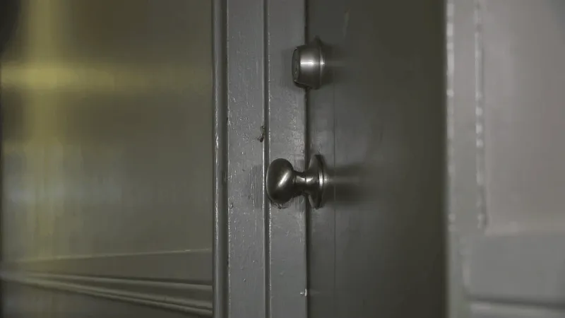 'I could be dead': Clintonville mom waits 90 minutes for police after alleged assault