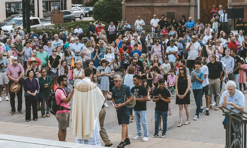 In First Pastoral Letter, Archbishop Casey Reflects on Living in Communion