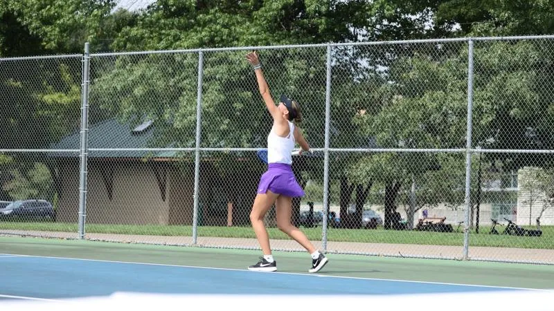 Women's Tennis: Owls start season strong at home invitational
