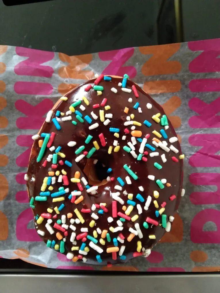 Online order mixup leaves Ohio donut shop with thousands of extra donuts