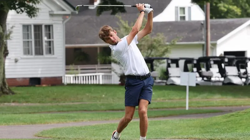 Malone Finishes Third at Mercyhurst Fall Invitational
