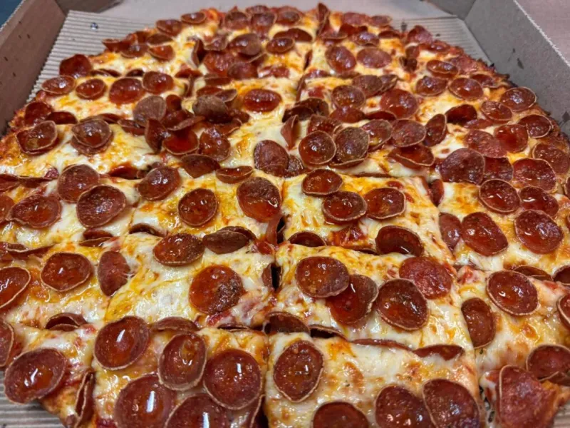 Longstanding Columbus pizzeria reopens for first time after storm damage