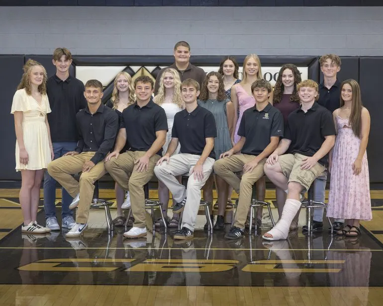 Benjamin Logan Homecoming Week Brings Parade, Football and "Old Hollywood" Dance to Raider Community