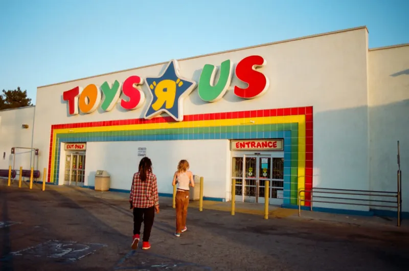Nearly a decade after closing all stores, nostalgic toy chain is opening multiple standalone stores in Ohio