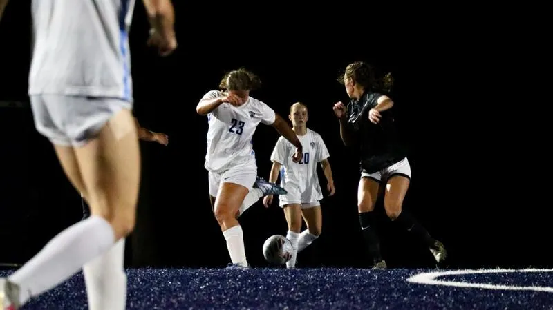 Women's Soccer holds off Adrian, 2-1