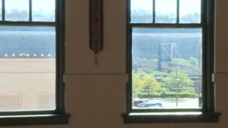 Downtown merchants stress need to stay connected as bridge plans debated