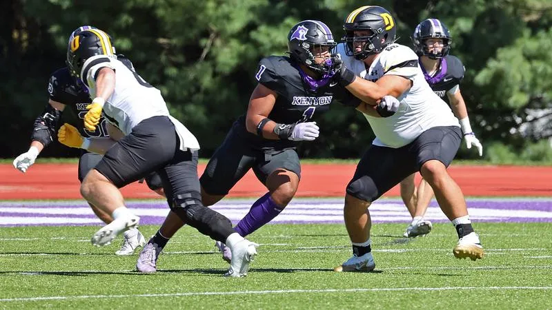 Football: No. 22 DePauw holds off Owls in defensive battle