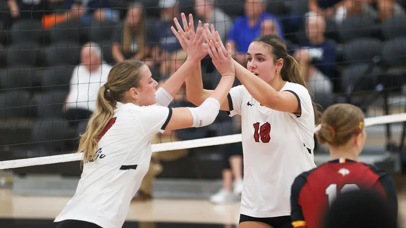 Volleyball Opens NCAC Play at DePauw