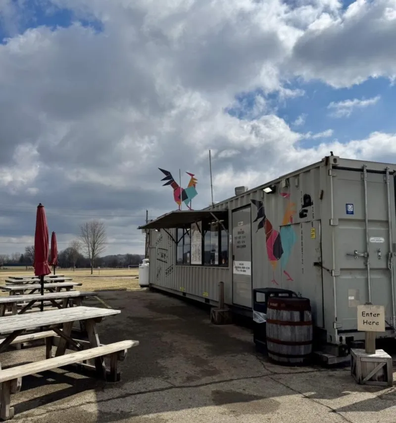 Columbus chicken wing chain closing location; Eyeing new brick and mortar