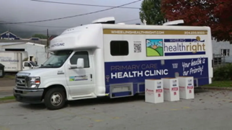 Wheeling Health Right drive fills mobile unit with essentials for people in need