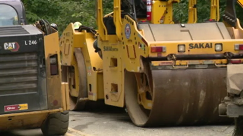 Final phase -- resurfacing -- begins on $4 million State Route 213 project