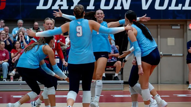 Volleyball Shuts Down Fordham In Three Sets