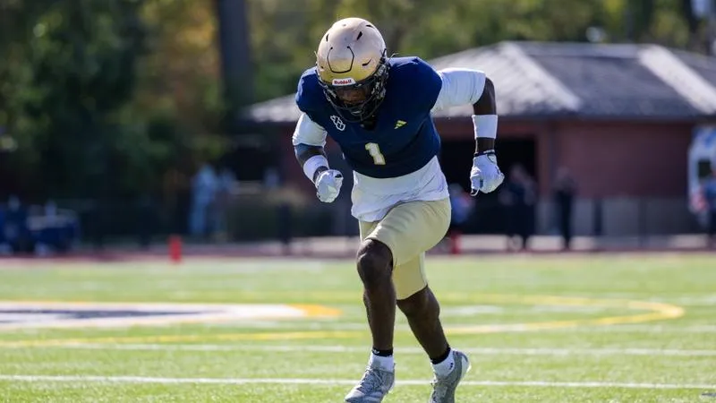 Football Drops First Loss of the Season at #18 WashU