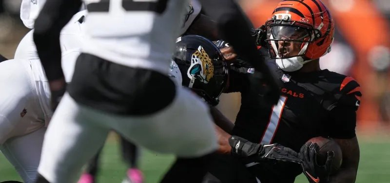 Star receiver Ja'Marr Chase suffers a concussion in Bengals' loss to the Jaguars