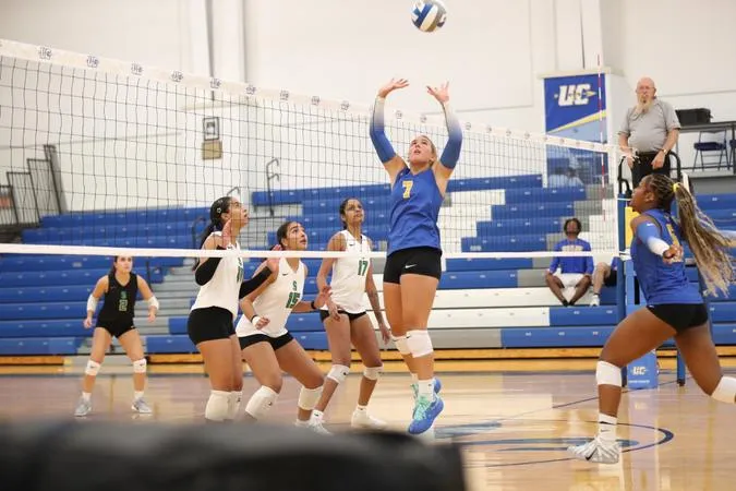 UC Takes Set, Falls 3-1 to Lake Erie