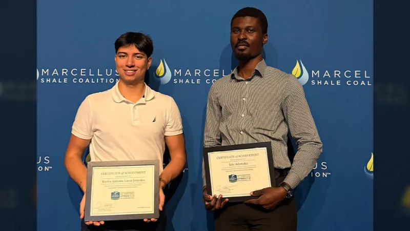 2 YSU Students Present at Shale Research Showcase