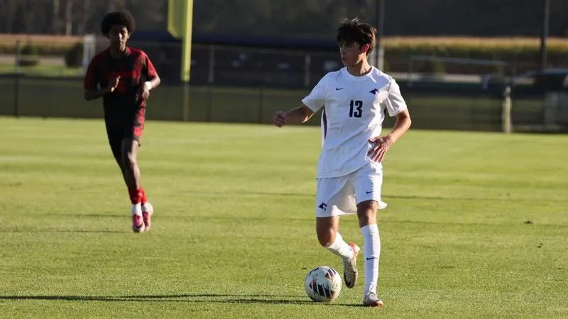 Men's Soccer: Kenyon soars past Tigers