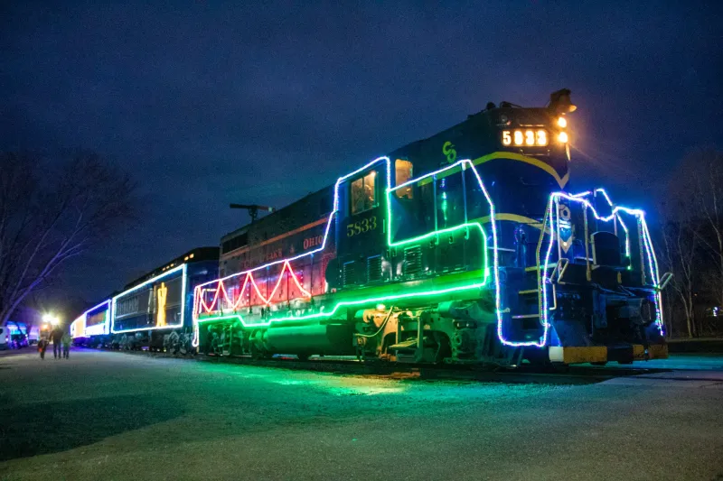 All Aboard the Santa Train: A Magical Holiday Ride Through Hocking Valley