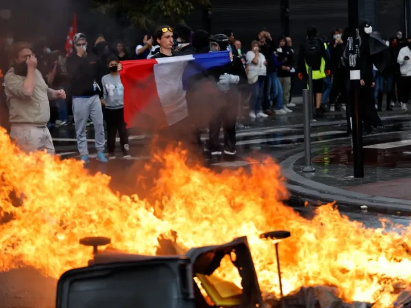 France. Bring Out the Legion!