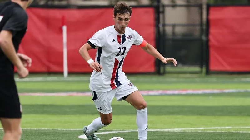 Men's Soccer Loses to Findlay 2-1