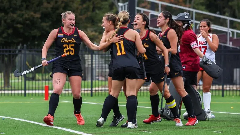 Tilford's Goal Lifts Field Hockey to Homecoming Win