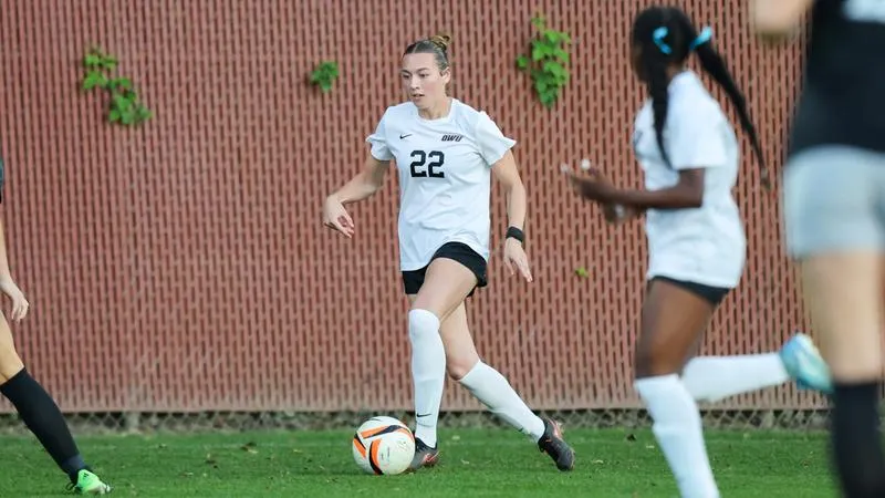 Women's Soccer Suffers 3-0 Loss to JCU
